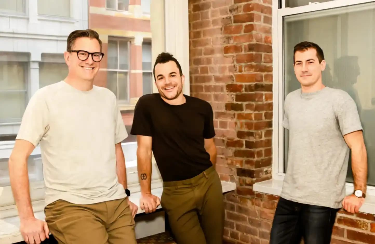 Will Towns, backed by Binance and a16z, launch a decentralized Discord?