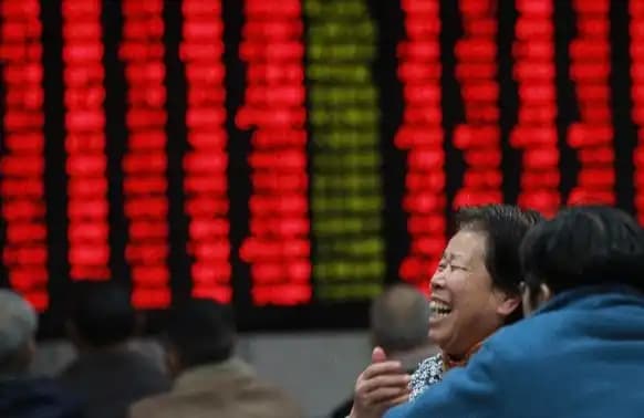 I spent a year trading cryptocurrencies, and the profit is not as good as my mom's stock trading.