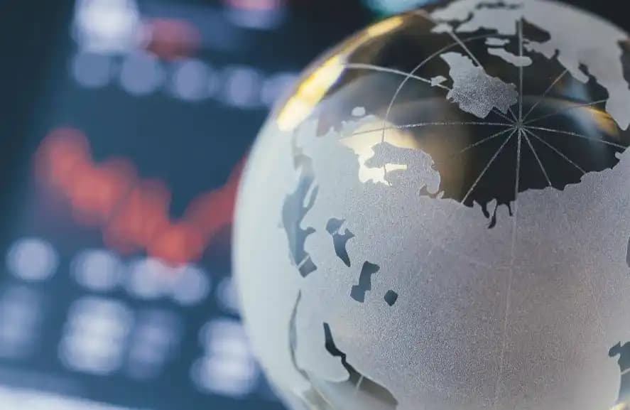Macro Insight: Powell's "Fog of War" and the Financial "Hunger Games"