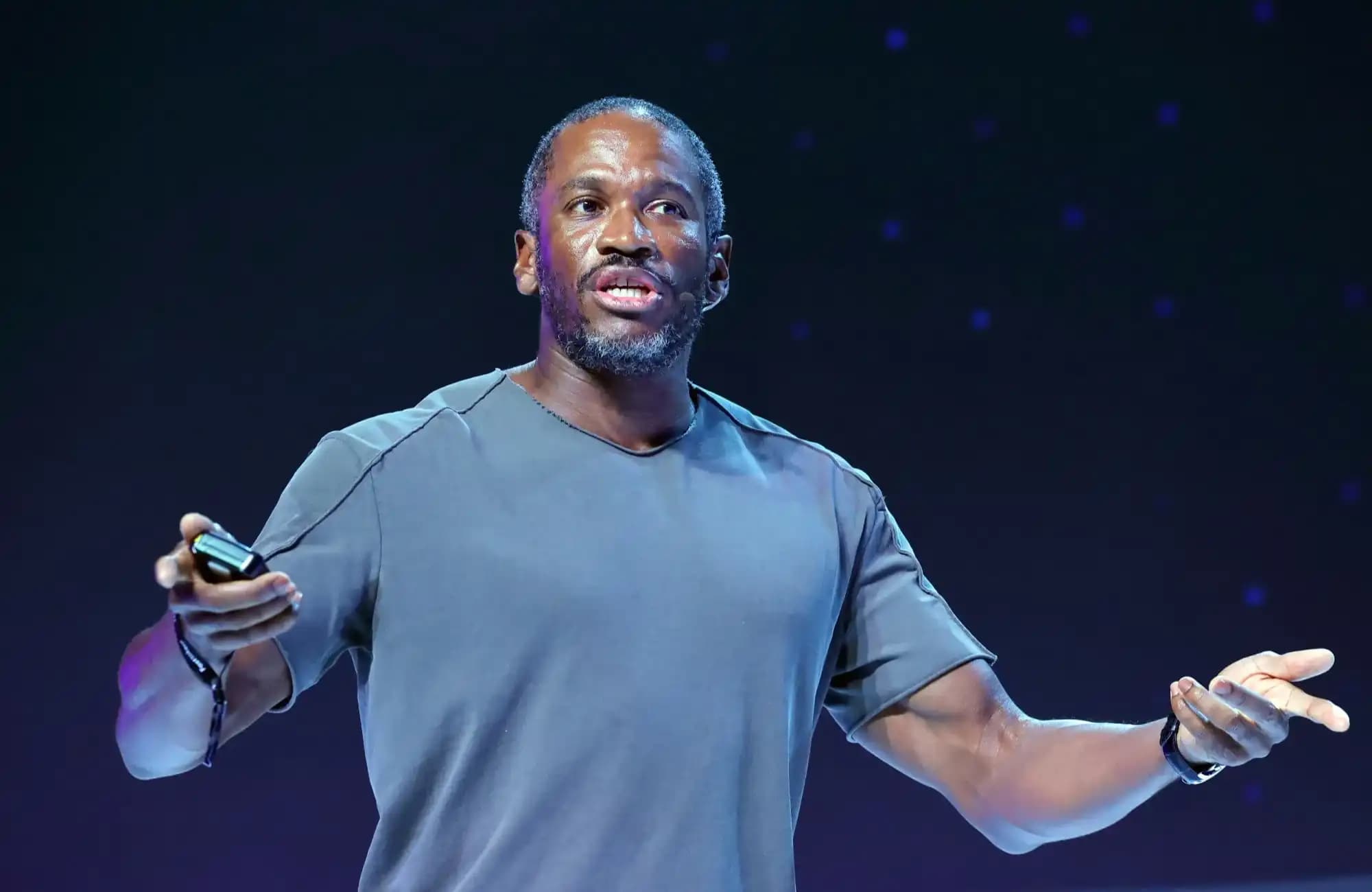 USDT Insolvent? Arthur Hayes Publicly Questions Tether