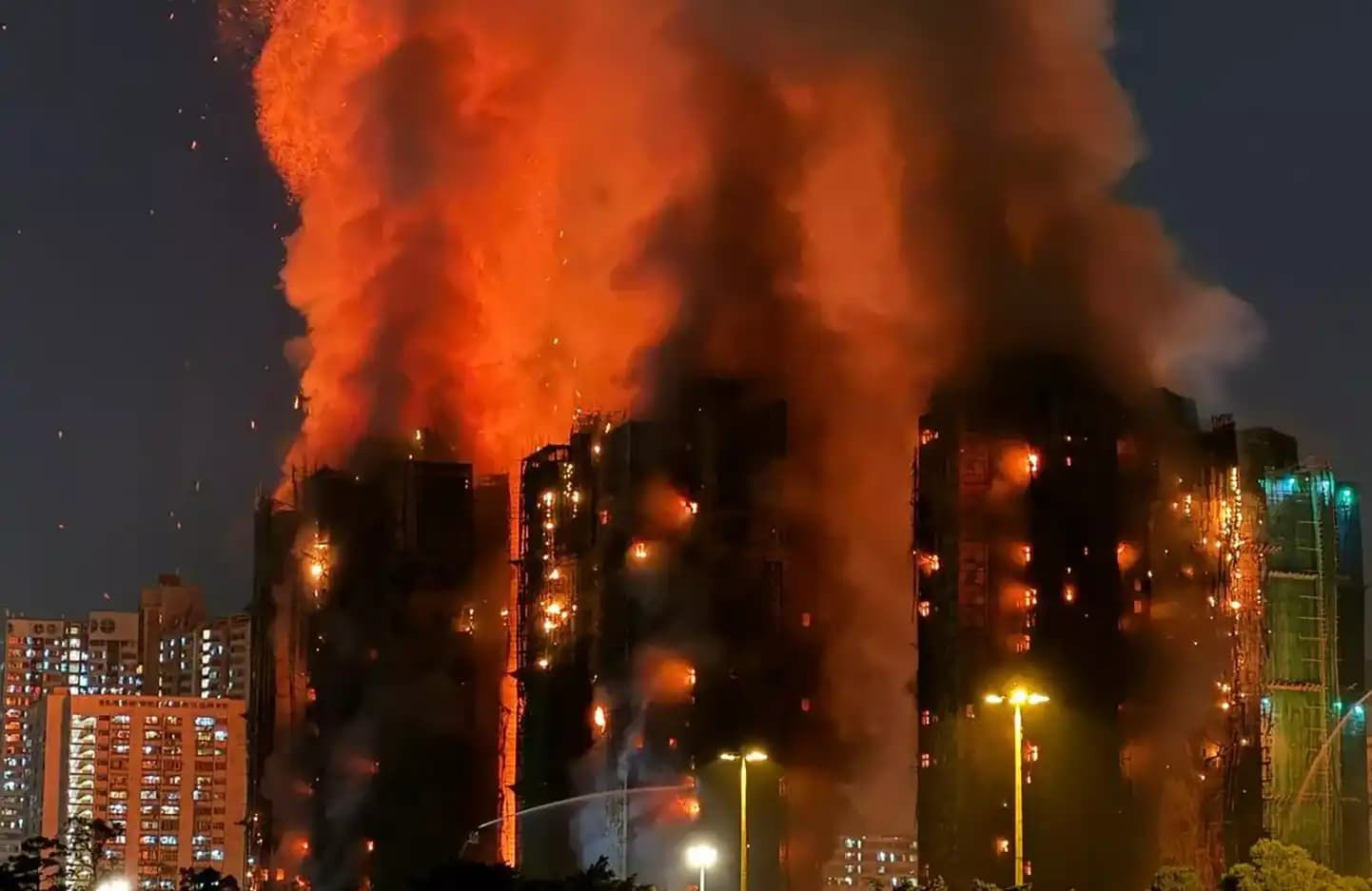 Renowned Crypto Influencer Embroiled in "Donation Fraudgate," Accused of Faking Hong Kong Fire Donation Receipt, Sparking Public Outcry