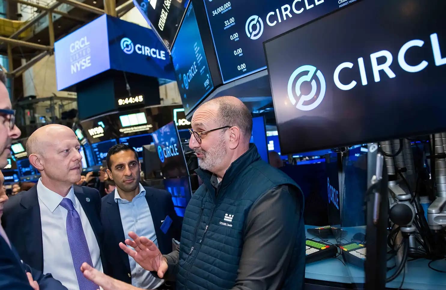 Circle Plunges 20%: Crypto Earthquake Triggered by Draft Proposal