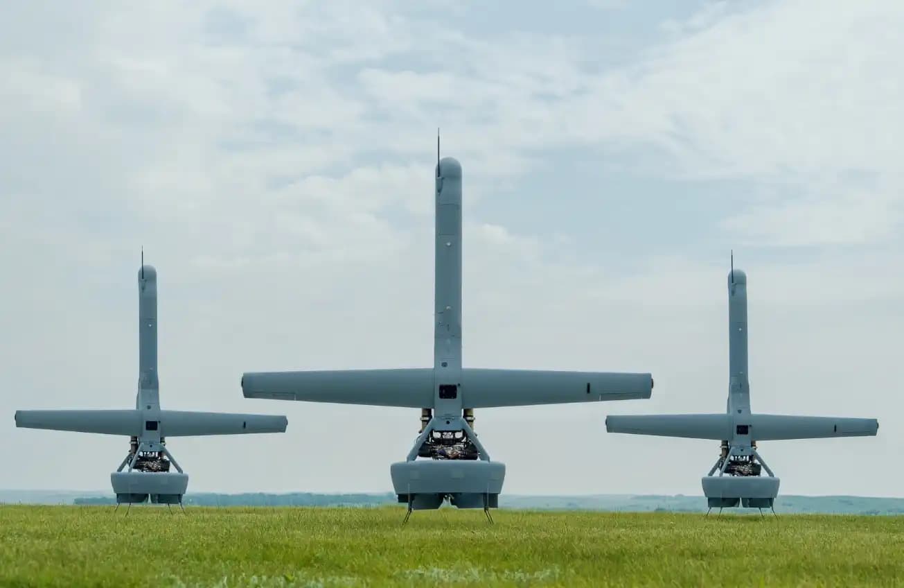 One-Year Valuation Surged 140%, Who Is Signing the Check for Defense AI?