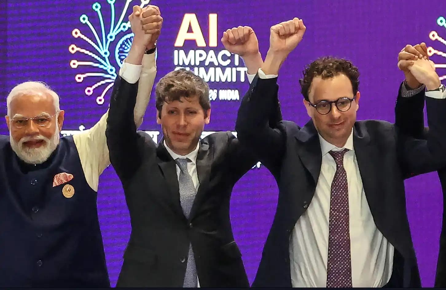 OpenAI and Anthropic, both pre-IPO, want to keep brawling