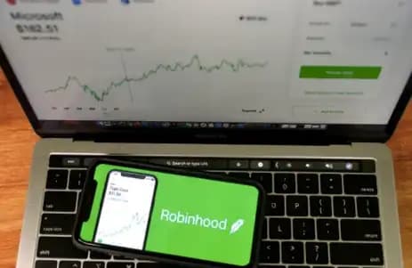 A $70 Billion Market Cap Robinhood, with Q1 Crypto Revenue Lower than Hyperliquid?