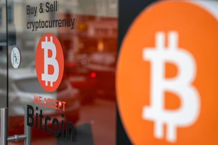 比特币 ETF 连续流出 44 亿创纪录,资金时隔三周首次回流