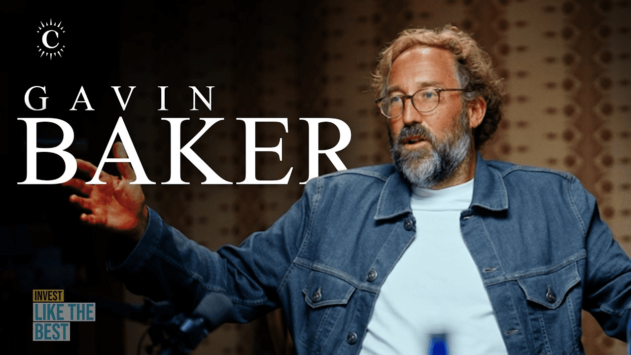 播客笔记 | 半导体和科技投资大佬 Gavin Baker 全线押注 AI 基建：7 月抛售与基本面完全背离，NVIDIA 正处十年来最低远期市盈率