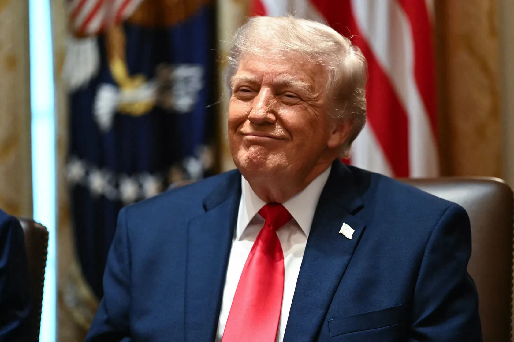 路透社调查:Trump 家族加密帝国套现 23 亿美元,投资者亏损几乎等额